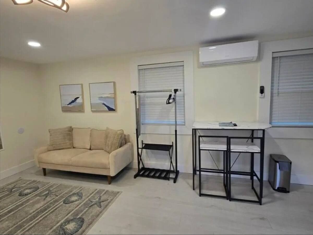 Pet-Friendly 2BR/2BA Retreat Near Hurlburt Field AFB