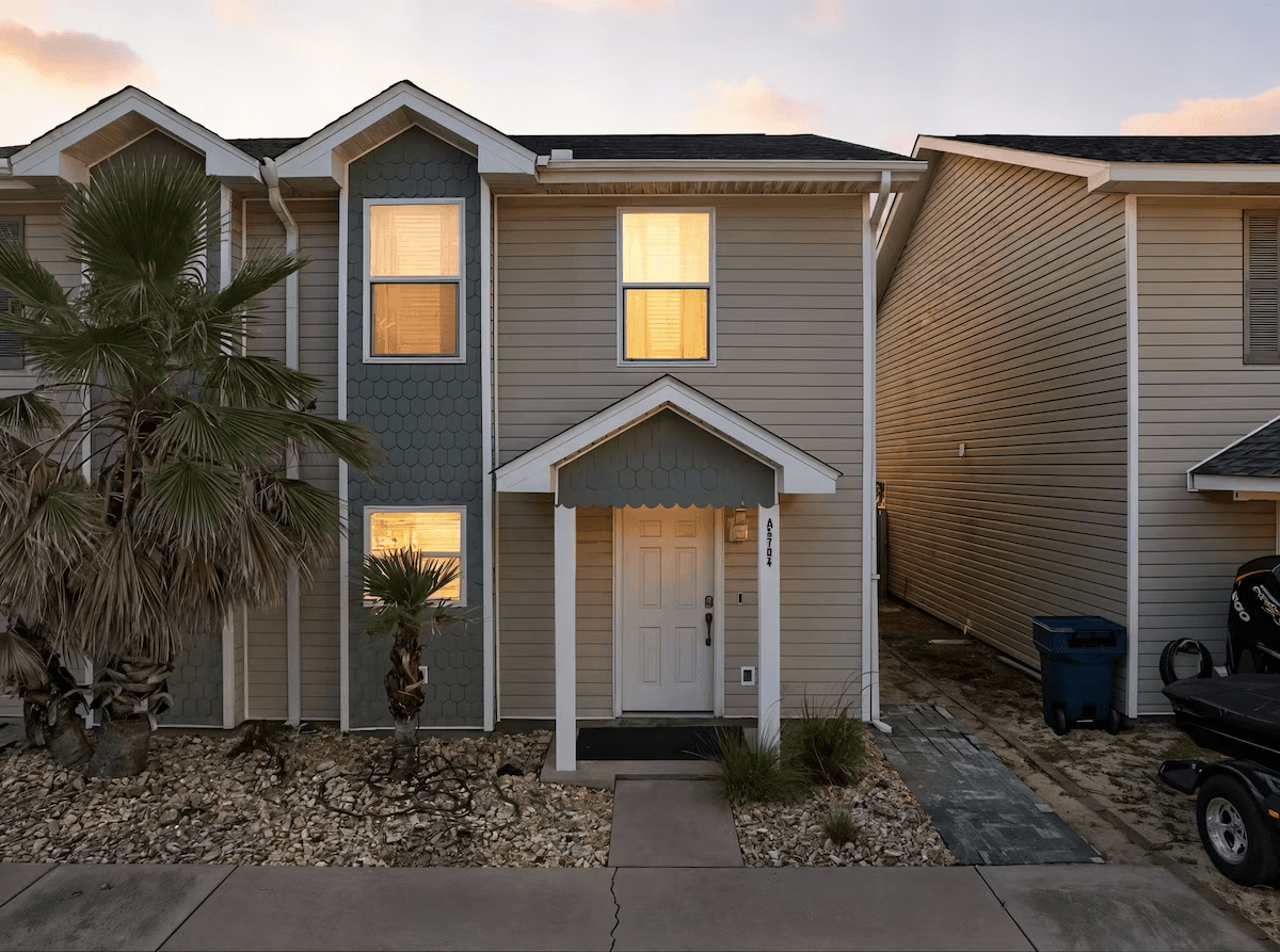 Pet-Friendly 2BR St. Andrews Retreat Near Tyndall AFB