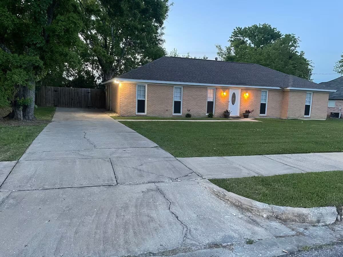 Pet-Friendly 4BR/2BA Contemporary Home Near Maxwell AFB & Downtown Montgomery