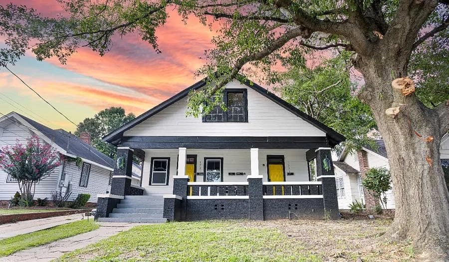 Private 1BR Near Maxwell AFB – In-Unit Laundry, Full Kitchen & Pet-Friendly