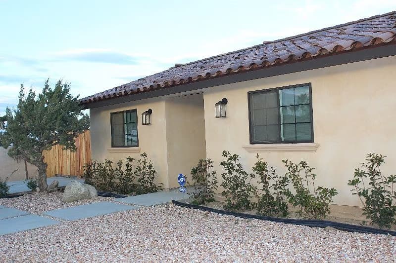 Private 2BR Spanish Casita Near Edwards Air Force Base – Gated & Furnished
