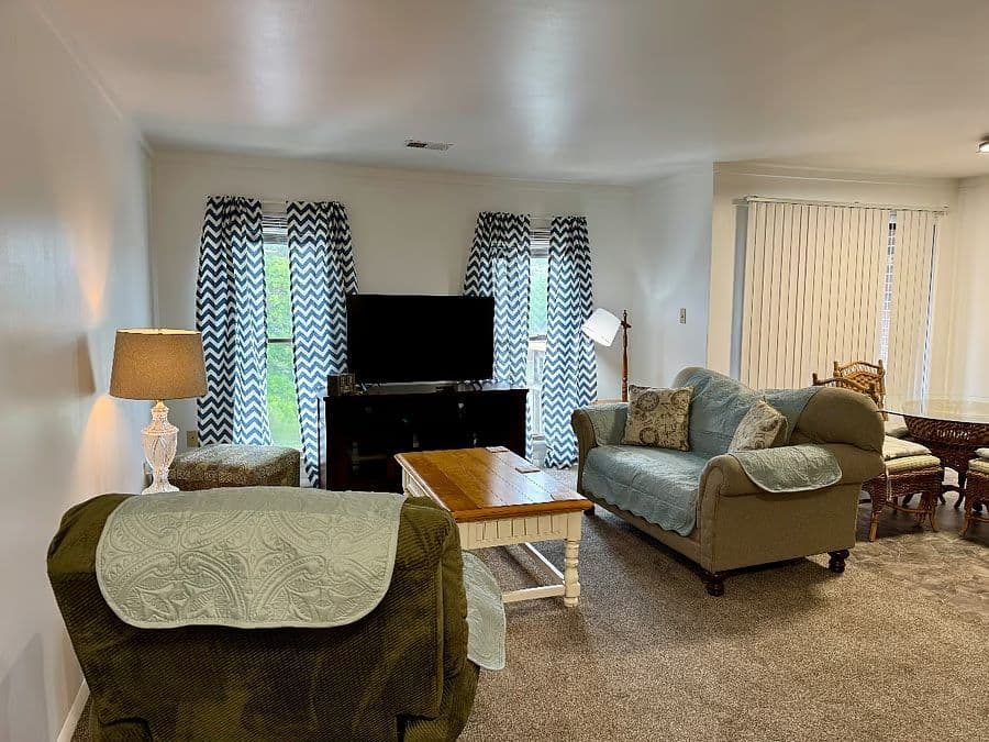 Renovated 2BR Apartment near Dover AFB & Bayhealth Hospital