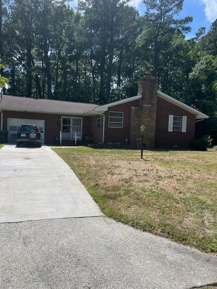Private 1BR Langley AFB - Pet Friendly, Furnished Room