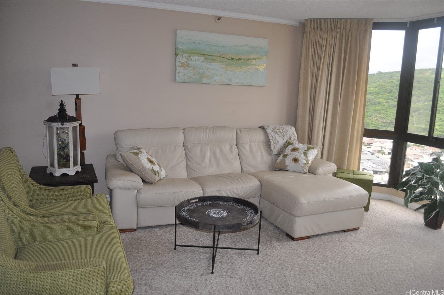 Spacious 2BR/2BA Penthouse Near Hickam AFB | Resort-Style Amenities