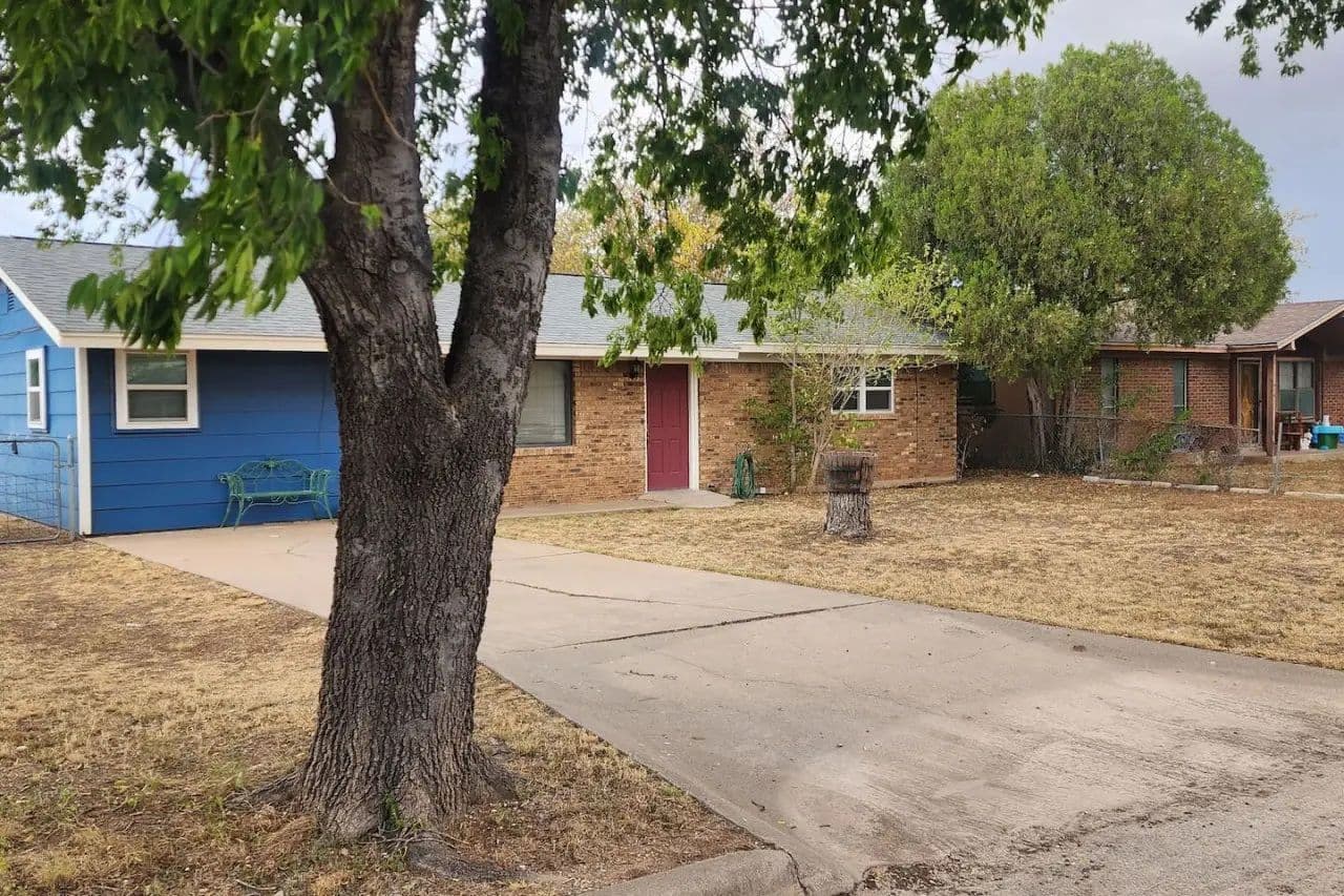 Spacious 2BR Home Near Goodfellow AFB | Fast WiFi & Large Backyard