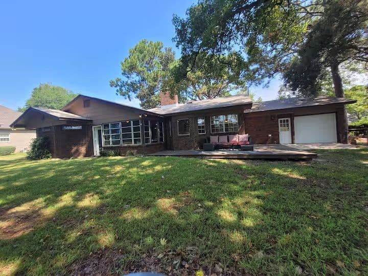 Spacious 3BR Golf Course Home Near Hurlburt Field