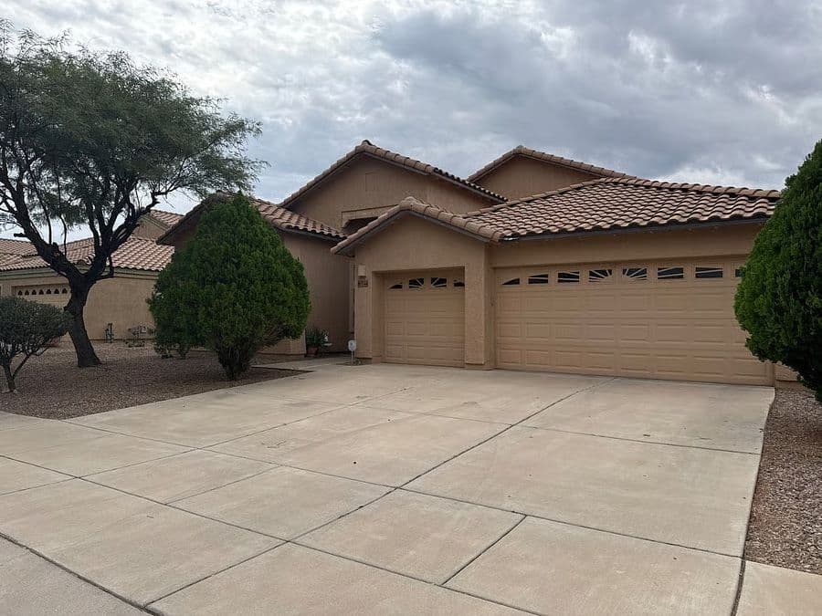 Spacious 4BR Home Near Davis-Monthan AFB with Modern Comforts & Large Yard