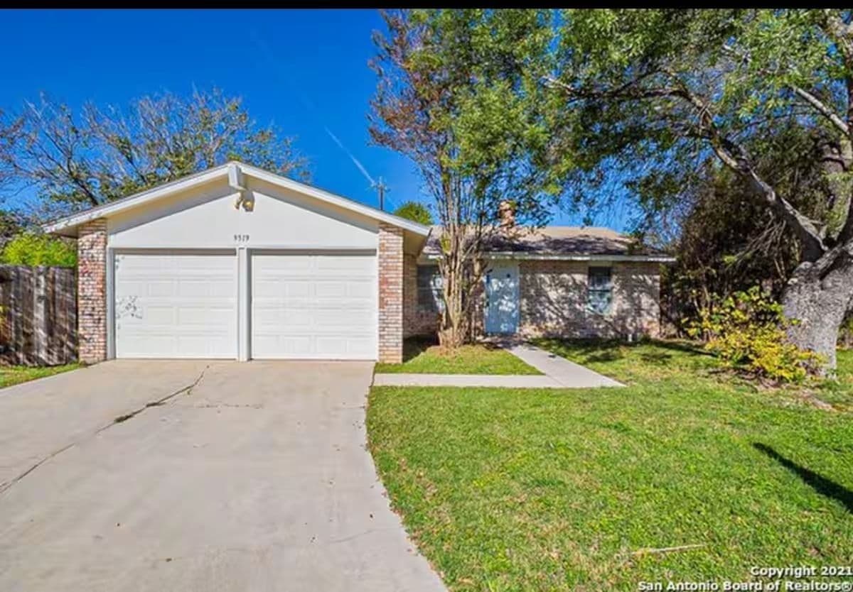 TDY Hero Lackland AFB | Spacious 3-Bed, 2-Bath Retreat