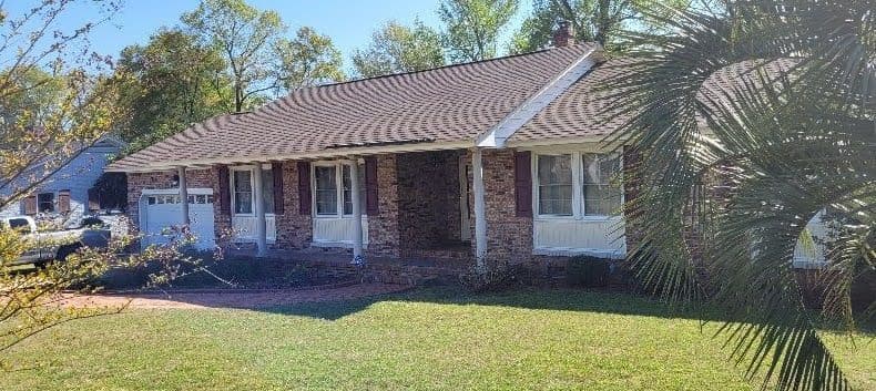 3BR 2.5BA Home Shaw AFB - Sunroom, Garage, Fenced Yard