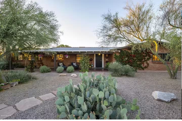 TDY Hero | Spacious 3BR Adobe Retreat Near Davis-Monthan AFB