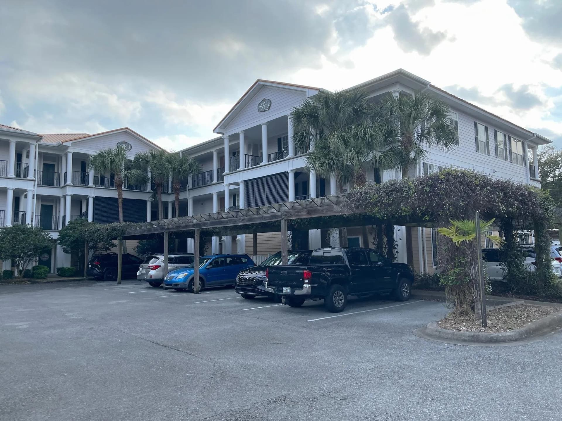 TDY Hurlburt Eglin - Downtown FWB Condo 2bed/2bath/office