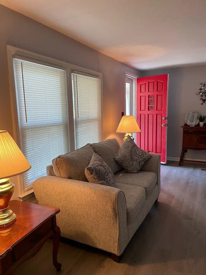 Spacious & Stylish 3BR Retreat Near Shaw AFB with Large Backyard