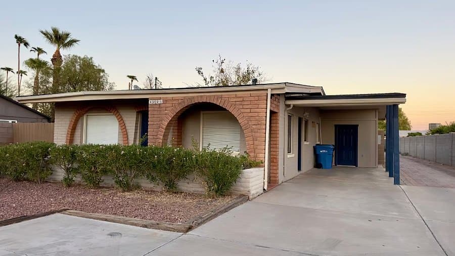 Paradise at Biltmore: Quiet 2BR/1BA with Fenced Yard Near Luke AFB