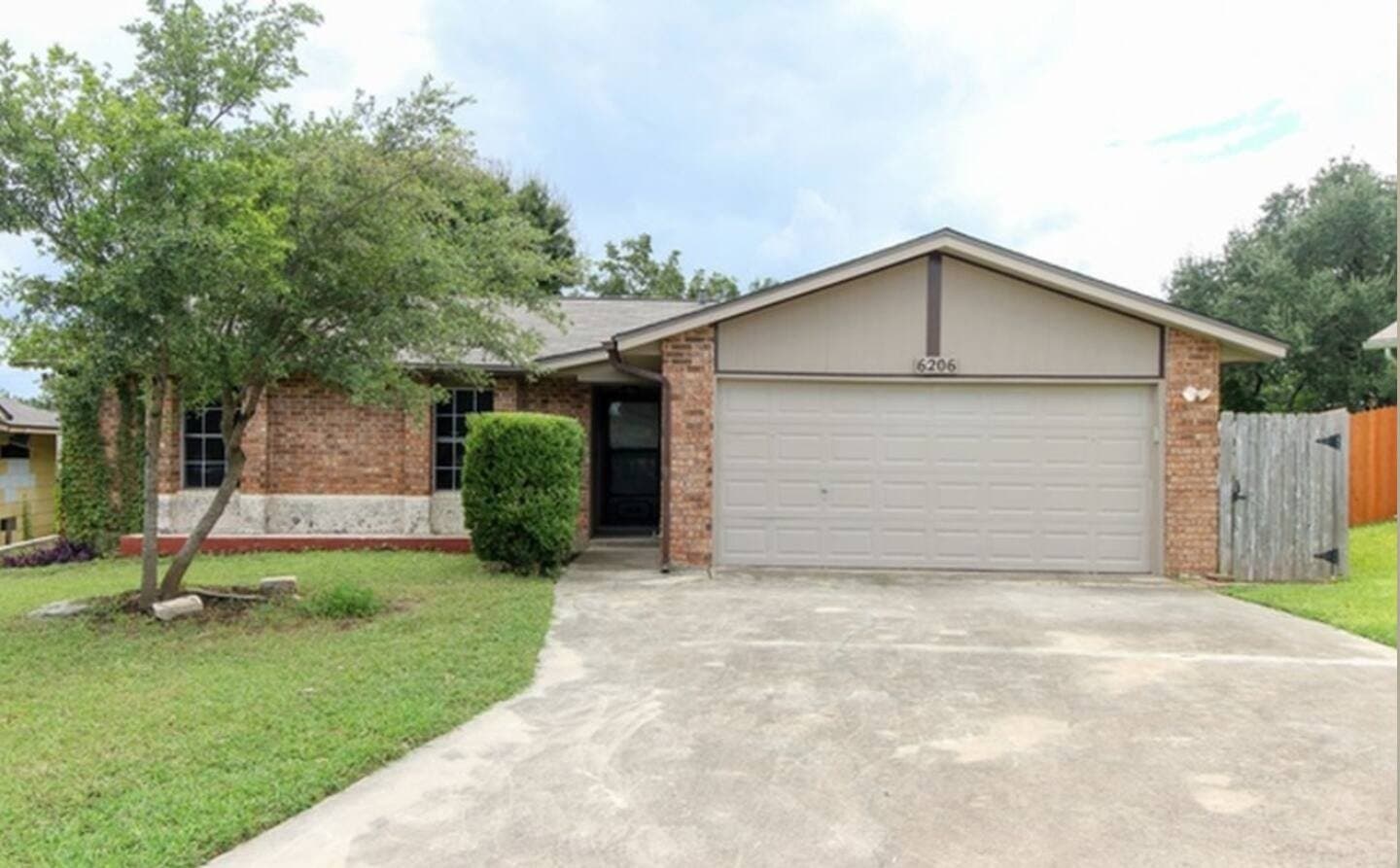 Cozy 3BR/2BA Cul-de-Sac Home Near Lackland AFB