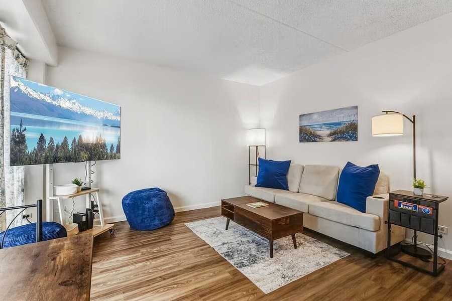 Modern High-Rise 1BR Condo Near Hickam AFB