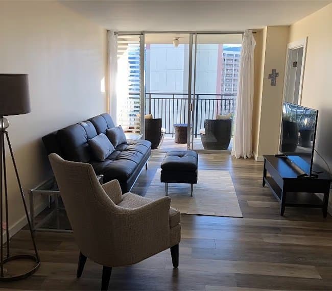 Remodeled 1BR Condo w/ Pool Near Hickam AFB