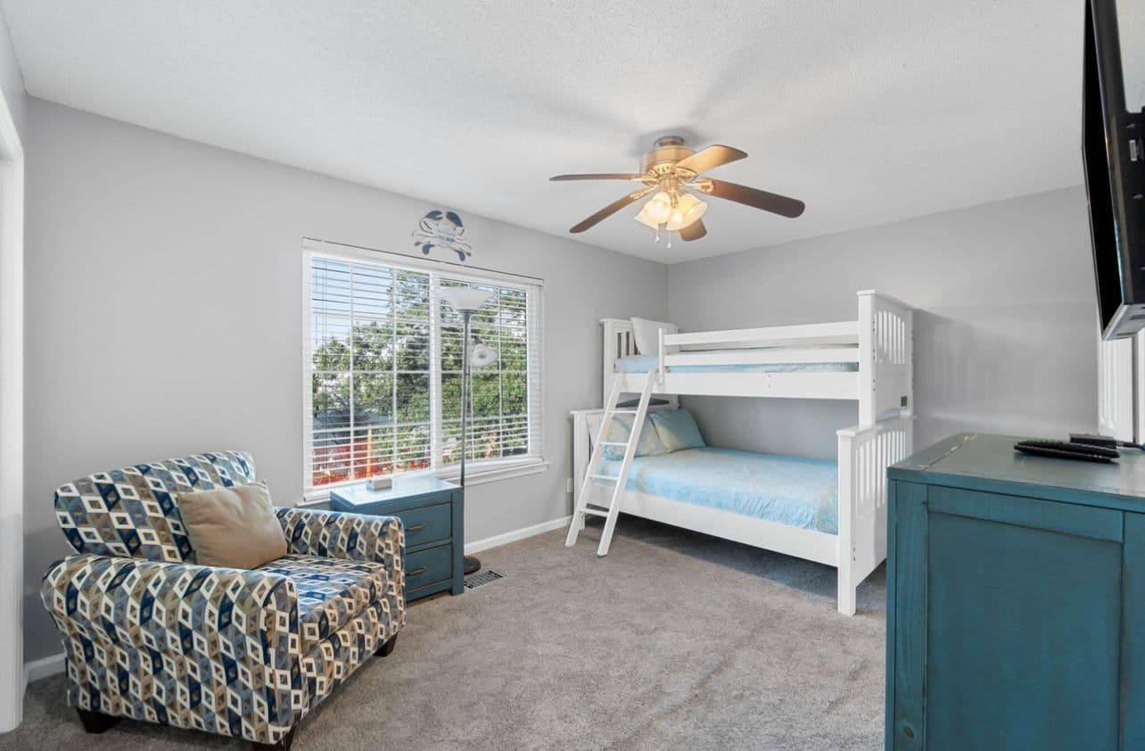 Miramar 2BR 2.5BA Retreat Eglin AFB - Pools, Beach Walk