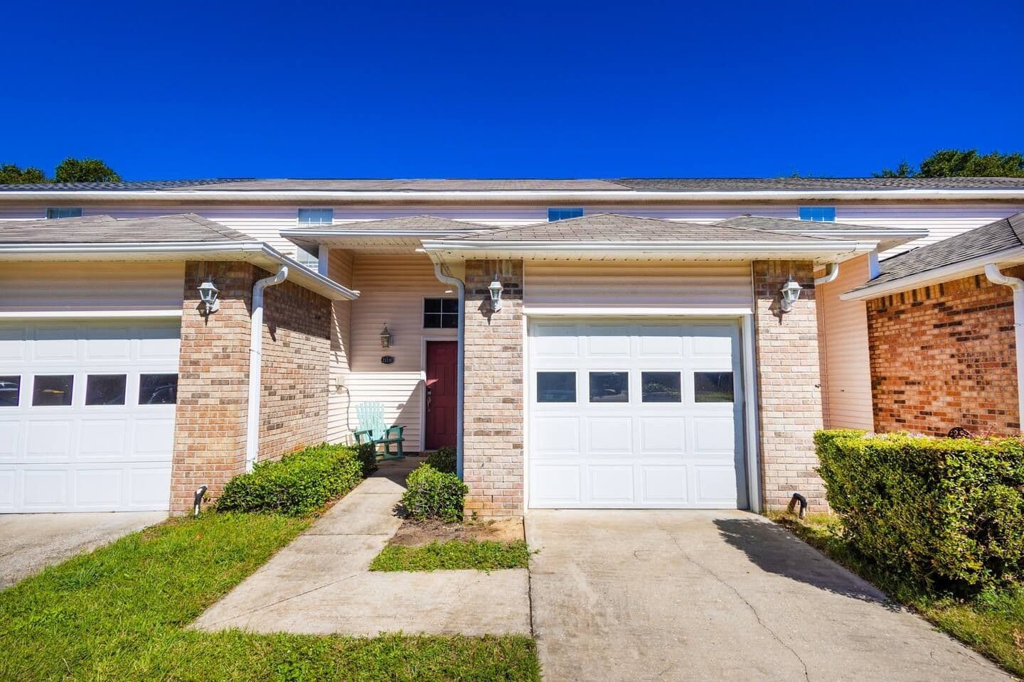 Furnished 2BR 2.5BA Townhome Hurlburt AFB - Pet, Yard