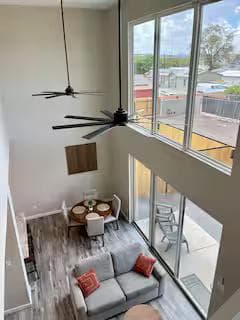 Central 2BR 2.5BA Townhouse Kirtland AFB - Downtown, TDY