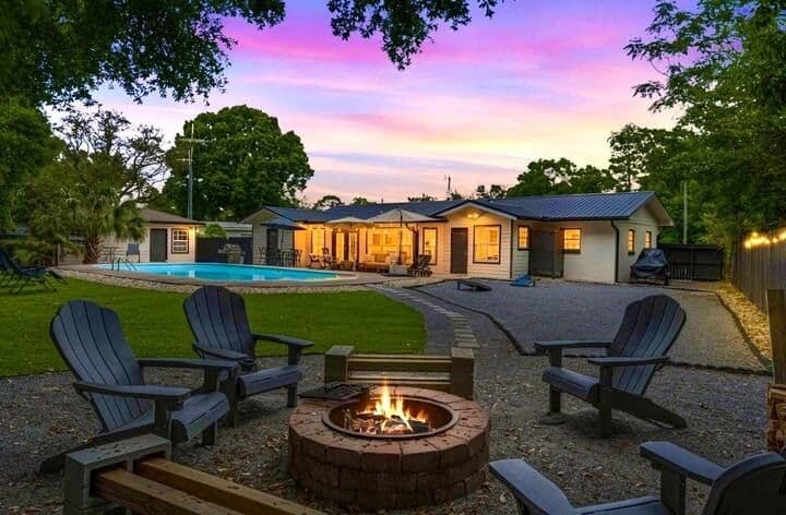 Tropical 4BR/3BA TDY Pool Home Near Hurlburt Field – Private Oasis