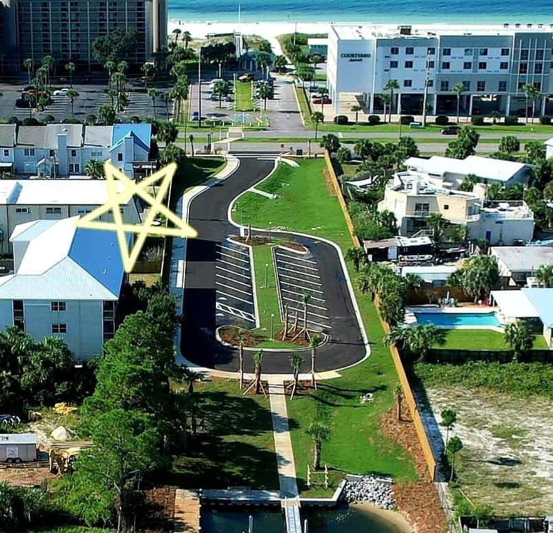 Eglin or Hurlburt under 6 miles away- BEACH across street