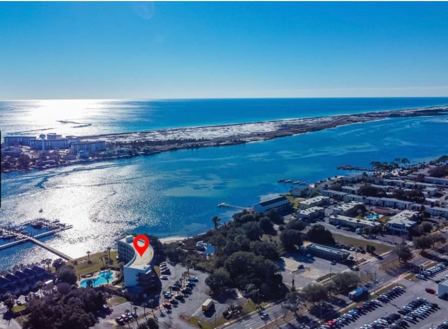 214 Miracle Strip Pkwy SW, Fort Walton Beach, FL 32548